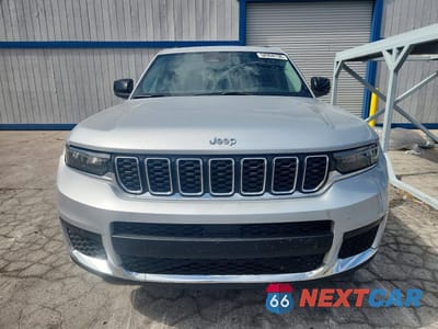 Piąte zdjęcie samochodu w środku: 2023 JEEP GRAND CHEROKEE VIN:1C4RJKAG6P8805119 - miniatura