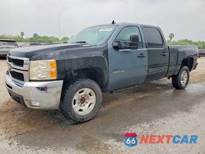 2008 CHEVROLET SILVERADO C2500 HEAVY DUTY 1GCHC23698F105781 - główne zdjęcie licytacji z USA - miniatura