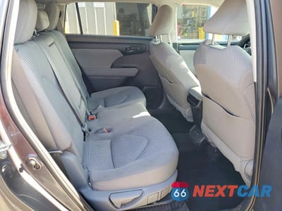 Zdjęcie 11 z 13 samochodu: 2020 TOYOTA HIGHLANDER HYBRID LE VIN:5TDBBRCH8LS503964 - miniatura