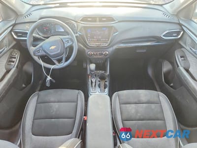 Zdjęcie 8 z 12 samochodu: 2022 CHEVROLET TRAILBLAZER LT VIN:KL79MPSL2NB085069 - miniatura