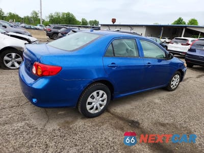 Trzecie zdjęcie samochodu z tyłu: 2010 TOYOTA COROLLA BASE VIN:2T1BU4EE2AC312918 - miniatura