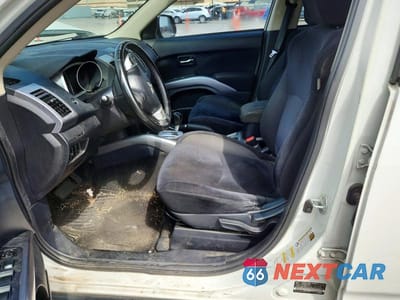 Zdjęcie 7 z 12 samochodu: 2013 MITSUBISHI OUTLANDER ES VIN:JA4AS2AW3DU011080 - miniatura