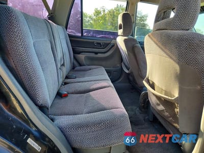 Zdjęcie 11 z 13 samochodu: 1998 HONDA CR-V LX VIN:JHLRD2843WC002608 - miniatura
