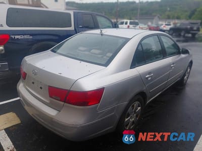 Czwarte zdjęcie samochodu z boku: 2009 HYUNDAI SONATA GLS VIN:5NPET46C09H536002 - miniatura