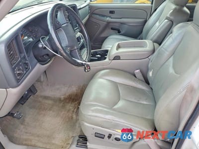 Zdjęcie 7 z 13 samochodu: 2004 GMC YUKON XL VIN:3GKEC16Z44G194000 - miniatura