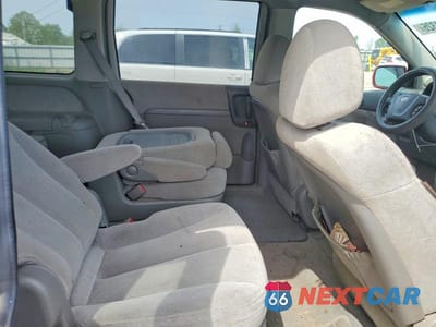 Zdjęcie 10 z 13 samochodu: 2006 KIA SEDONA LX VIN:KNDMB233066076191 - miniatura