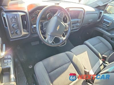 Zdjęcie 8 z 12 samochodu: 2017 CHEVROLET SILVERADO K1500 LT VIN:3GCUKREC2HG165414 - miniatura