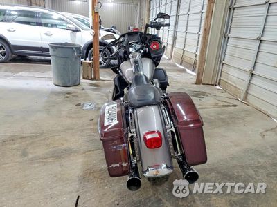 Czwarte zdjęcie samochodu z boku: 2017 HARLEY-DAVIDSON FLTRU VIN:1HD1KGD14HB684737 - miniatura