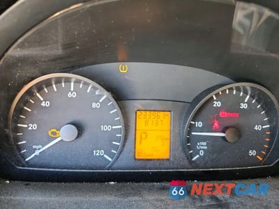 Zdjęcie 9 z 13 samochodu: 2011 MERCEDES-BENZ SPRINTER 2500 VIN:WD3PE8CC8B5531693 - miniatura