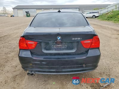Zdjęcie 6 z 12 samochodu: 2011 BMW 328 XI VIN:WBAPK7C53BF197090 - miniatura