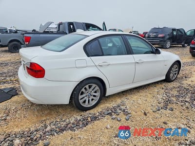 Trzecie zdjęcie samochodu z tyłu: 2007 BMW 328 XI VIN:WBAVC93577K034845 - miniatura