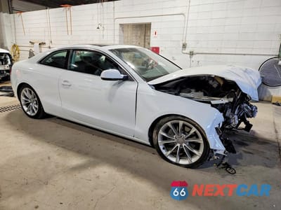 Czwarte zdjęcie samochodu z boku: 2014 AUDI A5 PREMIUM PLUS VIN:WAULFAFRXEA070417 - miniatura