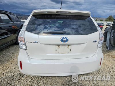 Zdjęcie 6 z 12 samochodu: 2012 TOYOTA PRIUS V THREE VIN:JTDZN3EU2C3136462 - miniatura