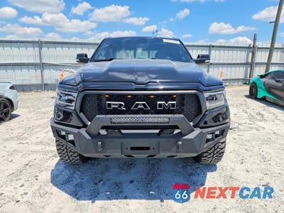 Piąte zdjęcie samochodu w środku: 2022 RAM 1500 BIG HORN VIN:1C6RRFFG1NN460368 - miniatura