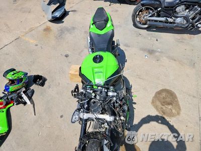 Piąte zdjęcie samochodu w środku: 2020 KAWASAKI ZX1002 VIN:JKBZXVE11LA004743 - miniatura