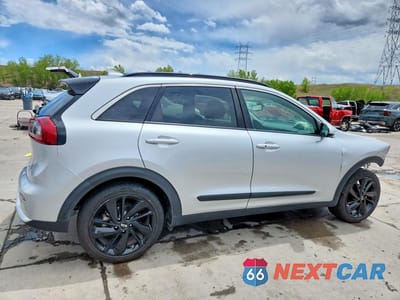 Trzecie zdjęcie samochodu z tyłu: 2019 KIA NIRO S TOURING VIN:KNDCC3LC6K5250229 - miniatura