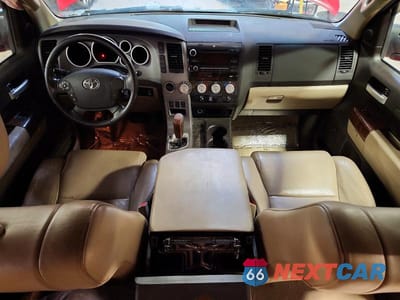 Zdjęcie 8 z 12 samochodu: 2011 TOYOTA TUNDRA DOUBLE CAB LIMITED VIN:5TFBY5F17BX208692 - miniatura
