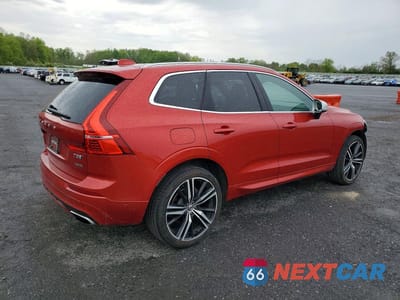 Trzecie zdjęcie samochodu z tyłu: 2019 VOLVO XC60 T5 R-DESIGN VIN:LYV102RM0KB284015 - miniatura