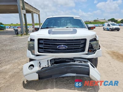 Piąte zdjęcie samochodu w środku: 2014 FORD F150 SUPERCREW VIN:1FTFW1CT7EFB94633 - miniatura