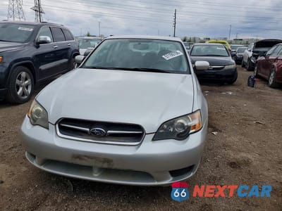 Piąte zdjęcie samochodu w środku: 2005 SUBARU LEGACY 2.5I VIN:4S3BL616357210449 - miniatura