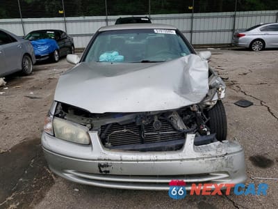 Piąte zdjęcie samochodu w środku: 2001 TOYOTA CAMRY LE VIN:4T1BG22K01U031771 - miniatura
