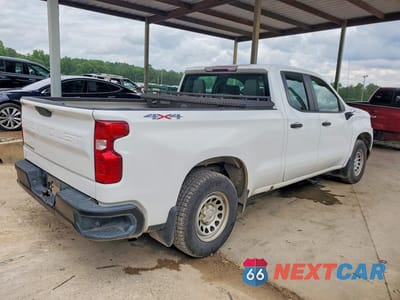 Trzecie zdjęcie samochodu z tyłu: 2020 CHEVROLET SILVERADO K1500 VIN:1GCRYAEH7LZ276244 - miniatura