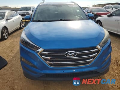 Piąte zdjęcie samochodu w środku: 2018 HYUNDAI TUCSON SEL VIN:KM8J33A49JU704024 - miniatura