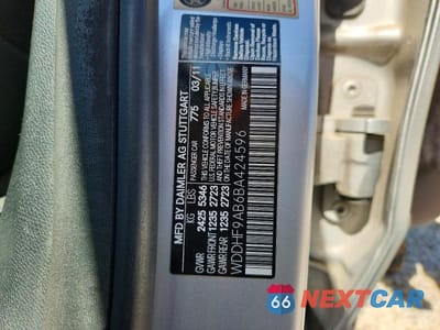 Zdjęcie 12 z 12 samochodu: 2011 MERCEDES-BENZ E 550 4MATIC VIN:WDDHF9AB6BA424596 - miniatura