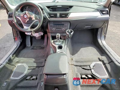 Zdjęcie 8 z 13 samochodu: 2015 BMW X1 SDRIVE28I VIN:WBAVM1C5XFVW58778 - miniatura