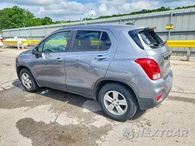 Drugie zdjęcie samochodu z przodu: 2020 CHEVROLET TRAX LS VIN:3GNCJKSB6LL170673 - miniatura