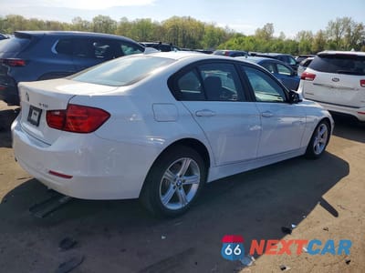 Trzecie zdjęcie samochodu z tyłu: 2015 BMW 320 I XDRIVE VIN:WBA3C3G5XFNT51014 - miniatura