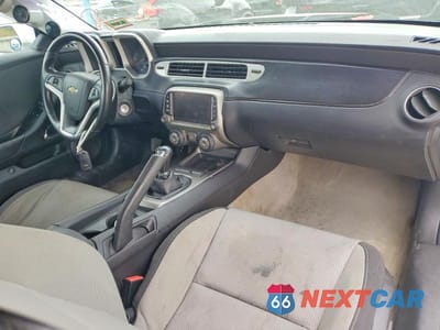 Zdjęcie 8 z 12 samochodu: 2015 CHEVROLET CAMARO LT VIN:2G1FC1E36F9109919 - miniatura