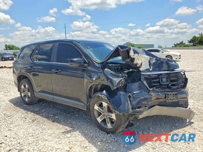 Czwarte zdjęcie samochodu z boku: 2023 HONDA PILOT EXL VIN:5FNYG2H56PB000588 - miniatura