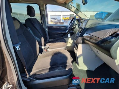 Zdjęcie 7 z 13 samochodu: 2018 DODGE GRAND CARAVAN SE VIN:2C4RDGBGXJR151076 - miniatura