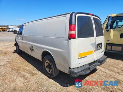 Drugie zdjęcie samochodu z przodu: 2004 CHEVROLET EXPRESS G3500 VIN:1GCHG39U141171071 - miniatura