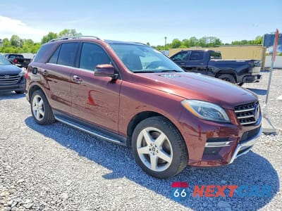 Czwarte zdjęcie samochodu z boku: 2014 MERCEDES-BENZ ML 550 4MATIC VIN:4JGDA7DB6EA308290 - miniatura