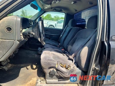 Zdjęcie 7 z 12 samochodu: 2001 CHEVROLET SILVERADO K2500 HEAVY DUTY VIN:1GCHK24U71E132795 - miniatura