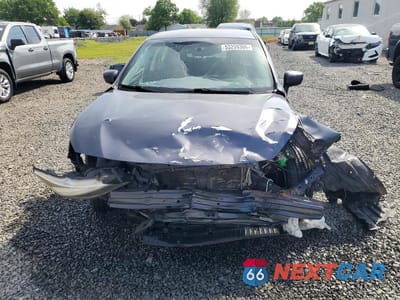Piąte zdjęcie samochodu w środku: 2016 SUBARU LEGACY 2.5I PREMIUM VIN:4S3BNAC63G3016363 - miniatura