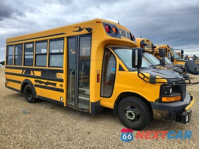 2011 GMC SAVANA CUT - SCHOOL BUS 1GD373BG8B1173200 - główne zdjęcie licytacji z USA - miniatura