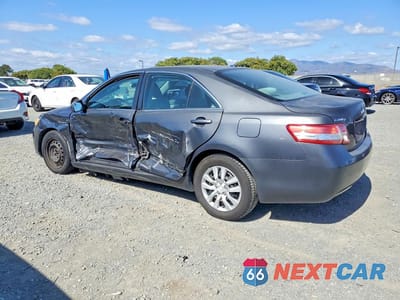 Drugie zdjęcie samochodu z przodu: 2010 TOYOTA CAMRY LE VIN:4T1BF3EK4AU526303 - miniatura