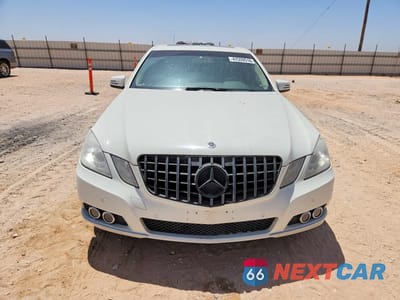 Piąte zdjęcie samochodu w środku: 2011 MERCEDES-BENZ E 350 VIN:WDDHF5GB9BA311659 - miniatura