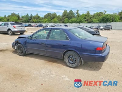 Drugie zdjęcie samochodu z przodu: 1998 TOYOTA CAMRY LE VIN:4T1BG22K0WU382557 - miniatura