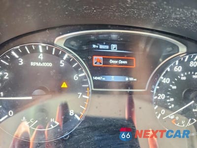 Zdjęcie 9 z 12 samochodu: 2020 NISSAN PATHFINDER S VIN:5N1DR2AM3LC578564 - miniatura
