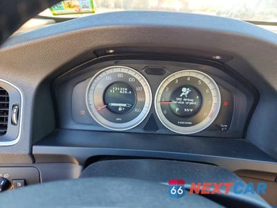Zdjęcie 9 z 12 samochodu: 2012 VOLVO S60 T5 VIN:YV1622FS0C2030756 - miniatura