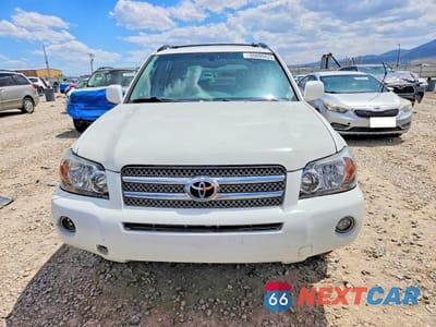 Piąte zdjęcie samochodu w środku: 2006 TOYOTA HIGHLANDER HYBRID VIN:JTEDW21A960016107 - miniatura