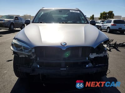 Piąte zdjęcie samochodu w środku: 2014 BMW X5 XDRIVE35I VIN:5UXKR0C5XE0K47750 - miniatura