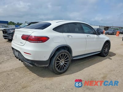 Trzecie zdjęcie samochodu z tyłu: 2021 MERCEDES-BENZ GLC COUPE 300 4MATIC VIN:W1N0J8EBXMF963313 - miniatura