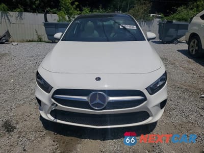 Piąte zdjęcie samochodu w środku: 2019 MERCEDES-BENZ A 220 VIN:WDD3G4EB5KW025122 - miniatura