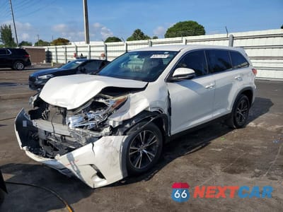 2019 TOYOTA HIGHLANDER LE 5TDZARFH5KS060135 - główne zdjęcie licytacji z USA - miniatura