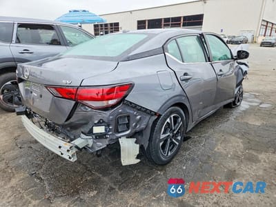 Trzecie zdjęcie samochodu z tyłu: 2024 NISSAN SENTRA SV VIN:3N1AB8CV2RY318728 - miniatura